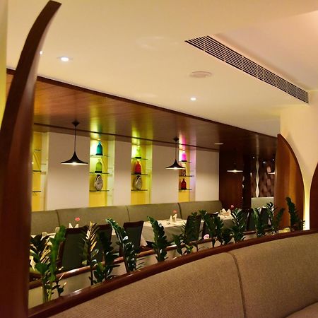 The Royal Comfort Bangalore Exterior foto