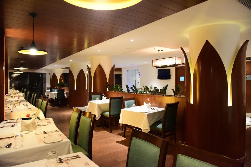 The Royal Comfort Bangalore Exterior foto