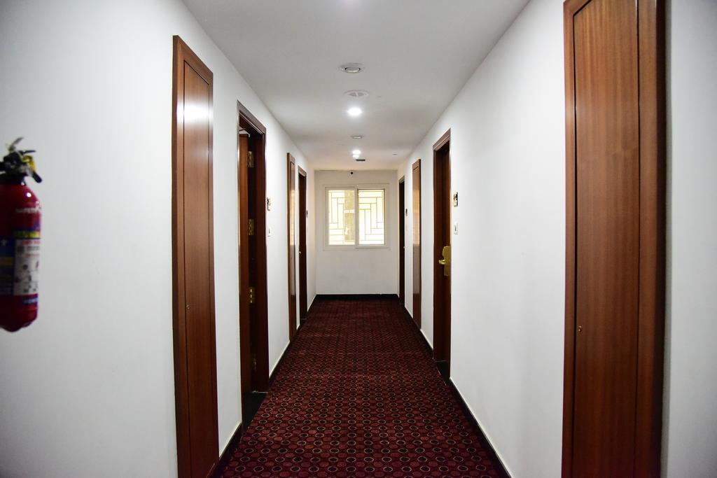 The Royal Comfort Bangalore Exterior foto